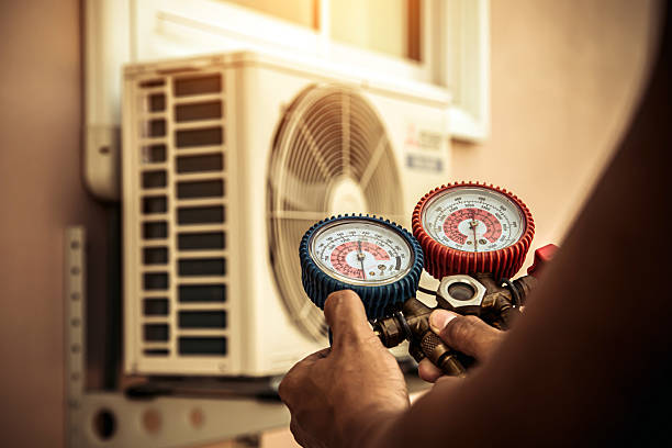 Professional Ac Installation technician working in Pearl River, NY